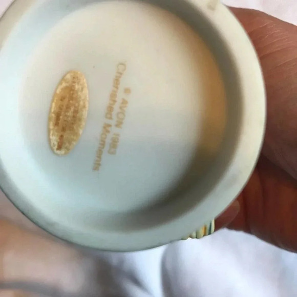 Vintage Avon Home Collection Decorative 1983 - Picture 4 of 6